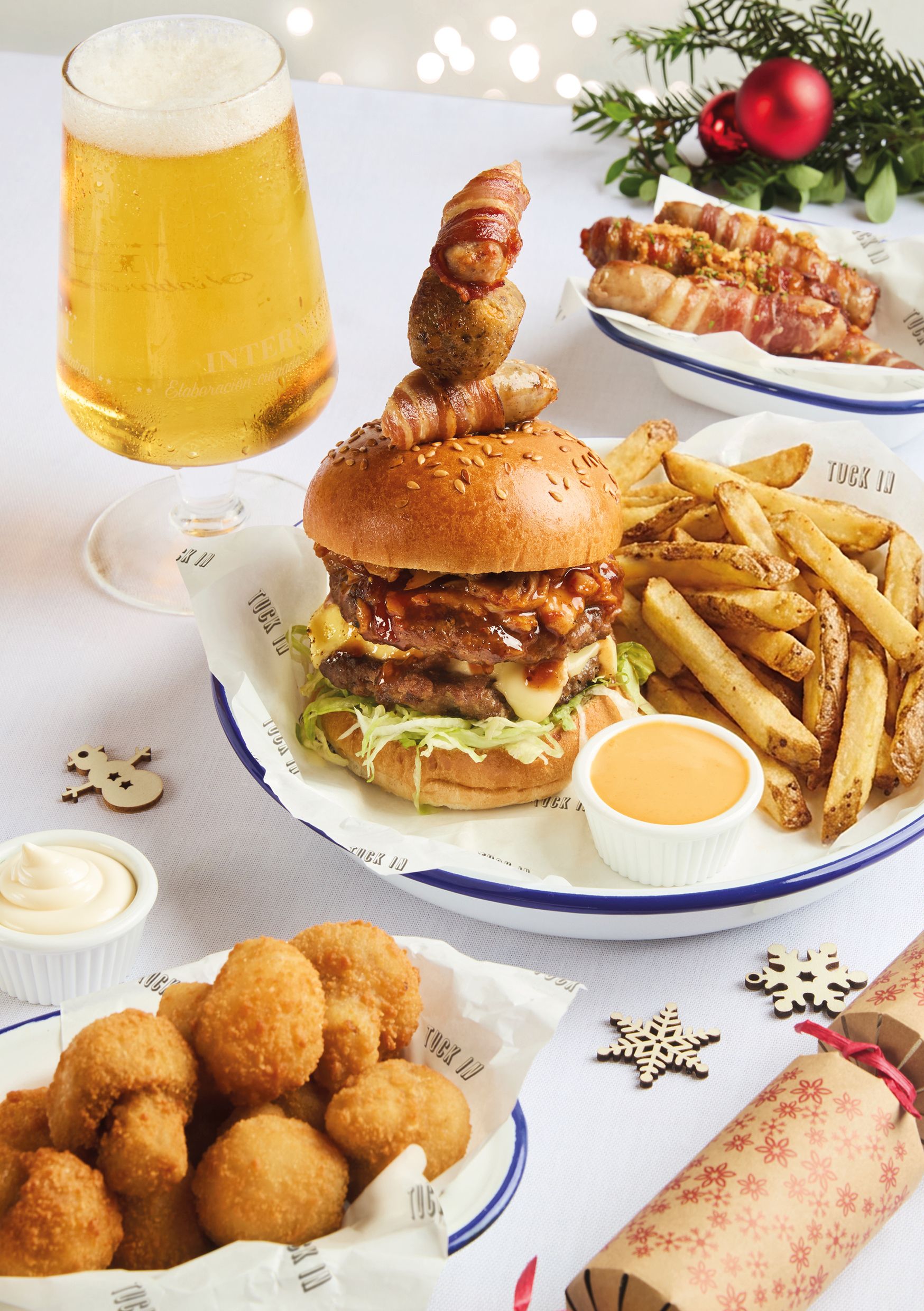 Festive Lunch & Dinner at The Milestone in Hinckley
